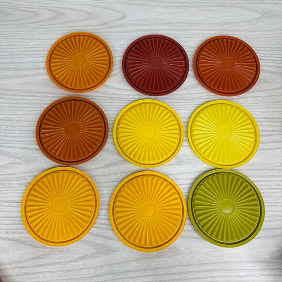 Tupperware Replacement Lids Set of 9 Vtg Starburst Seal Lid Cover 5" Multicolor - Picture 4 of 9
